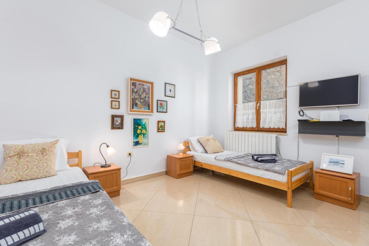 Apartment-Old Town-Dundo Pula Zewnętrze zdjęcie